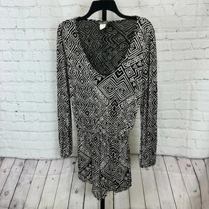 Billabong Black and Tan Long Sleeve Romper Size Medium